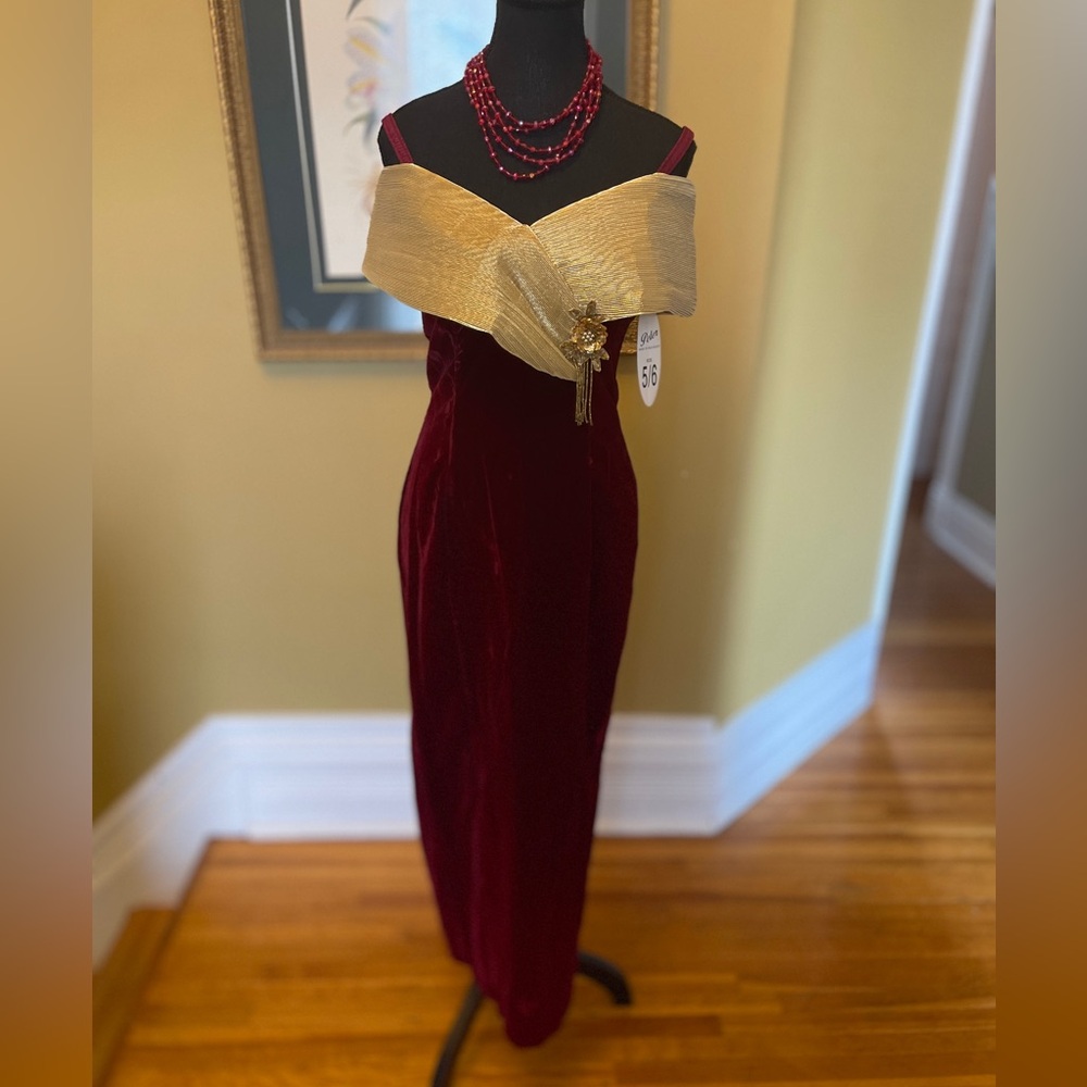 Old Hollywood glam size 6